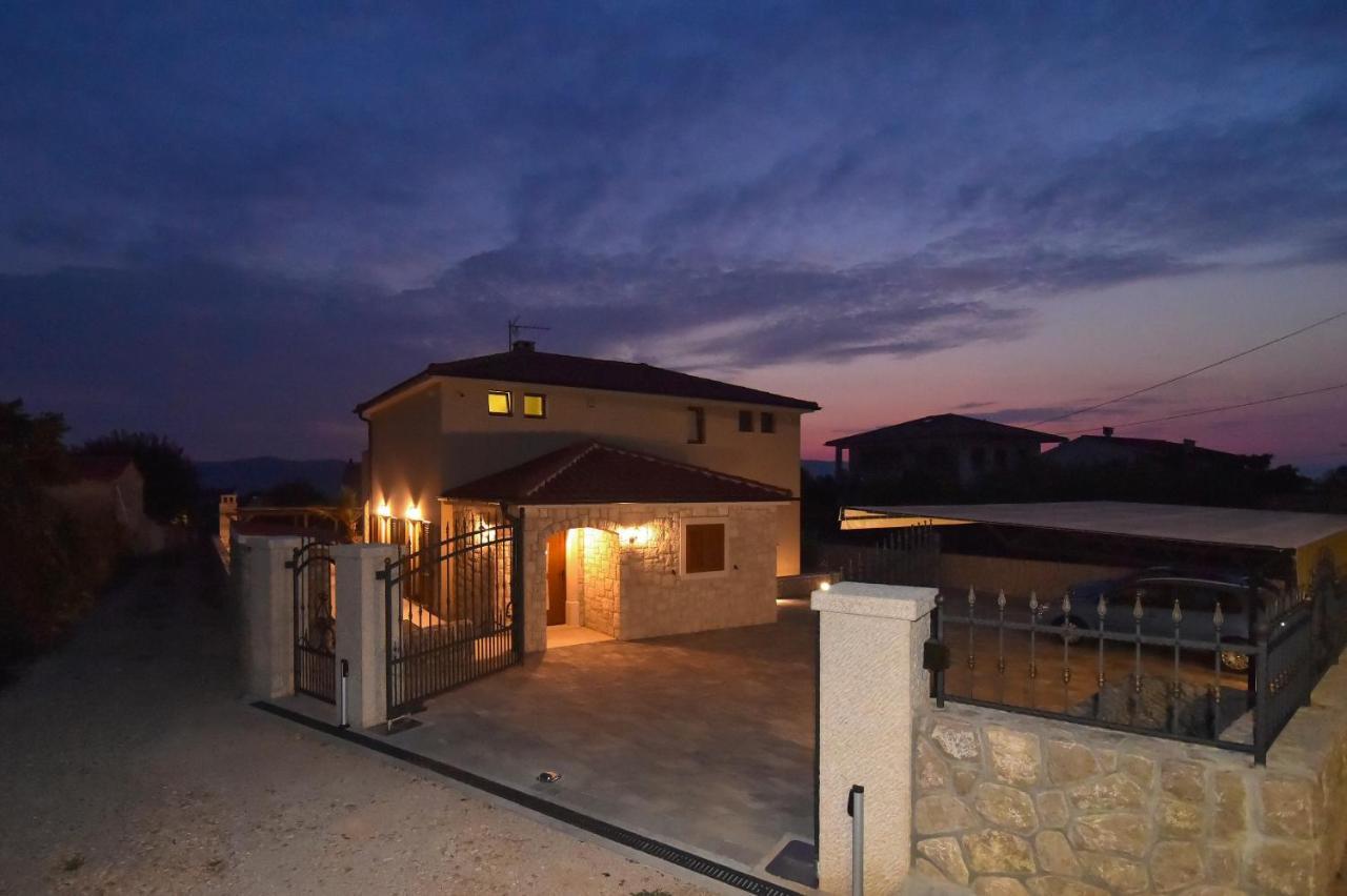 Villa Muskatel -With Heated Pool Brzac Exterior foto